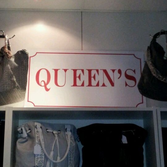 Queen store женская одежда. квин шоппе. Queens тольятти. Flaunt магазин одежды. Queen's магазин одежды.