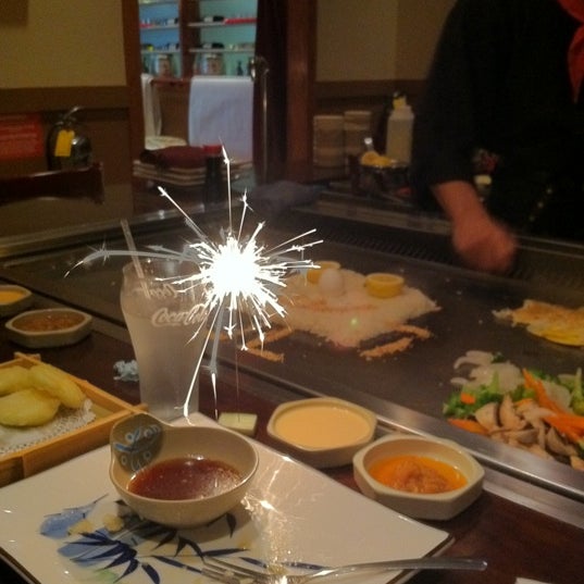 Foto scattata a Arashi Japan Sushi &amp; Steak House da Tammy Y. il 9/18/2011