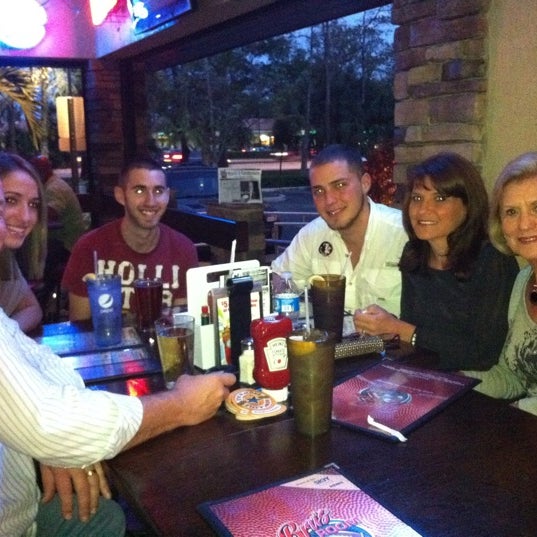 Photo taken at Bru&#39;s Room Sports Grill - Coral Springs by Randy S. on 3/10/2012