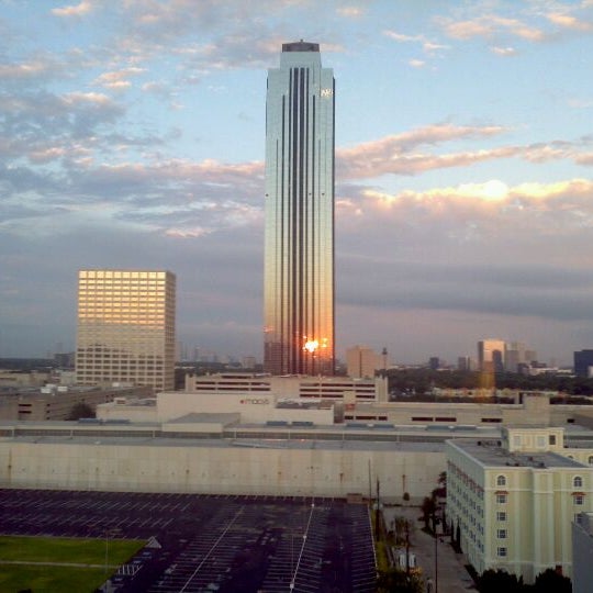 Photo taken at Homewood Suites by Hilton by Kenny N. on 10/6/2011