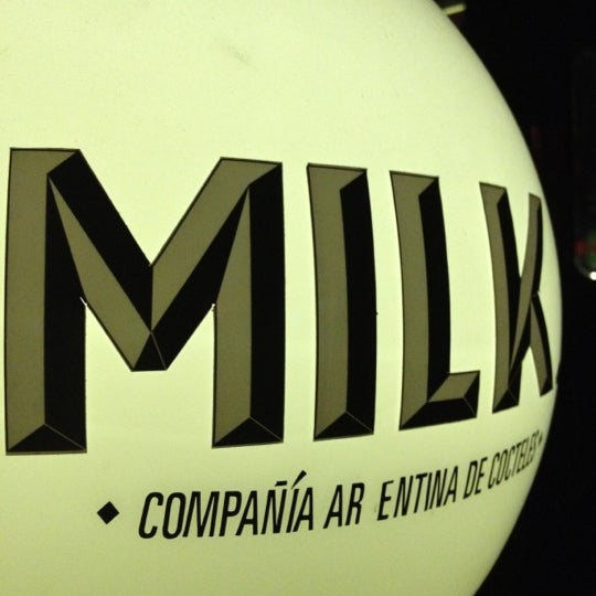 Foto tomada en Milk Compañía Argentina de Cocteles  por Nicolas L. el 8/13/2012