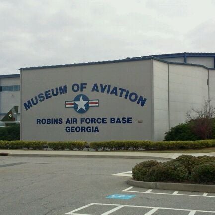11/27/2011 tarihinde Vanlook P.ziyaretçi tarafından Museum of Aviation'de çekilen fotoğraf