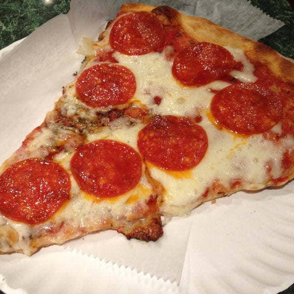 Possibly my favorite place to grab a slice in Brooklyn! Try the pizza + beer combo for only $5