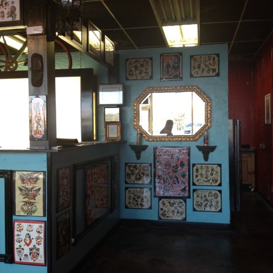 Inkers Republic Tattoo Parlour 3 tavsiye