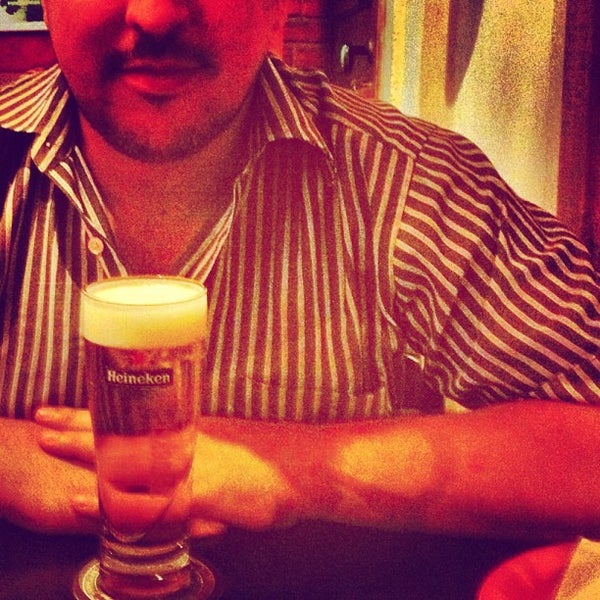 Photo taken at Bistrô Beer by Ricardo T. on 8/5/2012