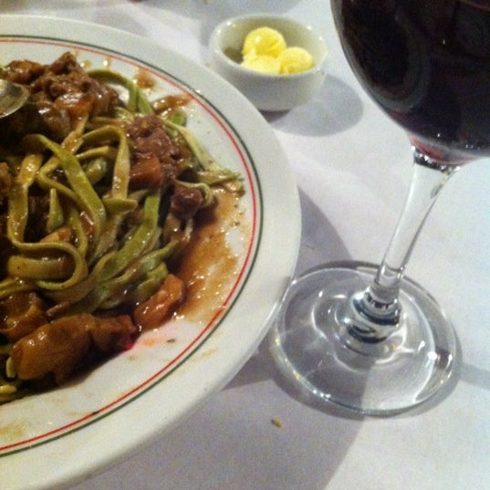 Foto tirada no(a) Restaurante Spaghetto por Adriele A. em 3/24/2012
