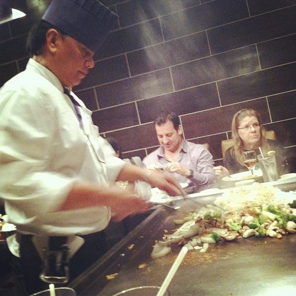 Das Foto wurde bei SAWA Hibachi Steakhouse, sushi Bar and Thai von Supa am 12/5/2011 aufgenommen