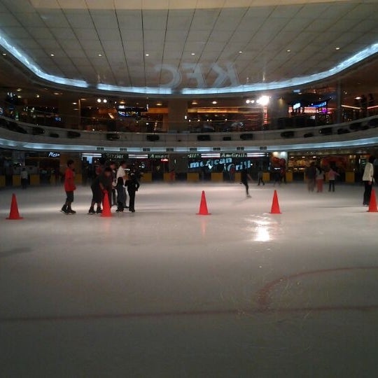 Sky Rink Ice Skating Grogol Petamburan 127 tips from 13607 visitors