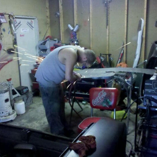 Curbelo's Customs Automotive Repair Shop in Waldorf