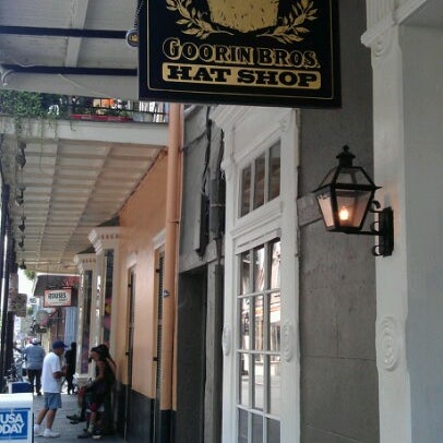7/3/2012 tarihinde Sean M.ziyaretçi tarafından Goorin Bros. Hat Shop - French Quarter'de çekilen fotoğraf