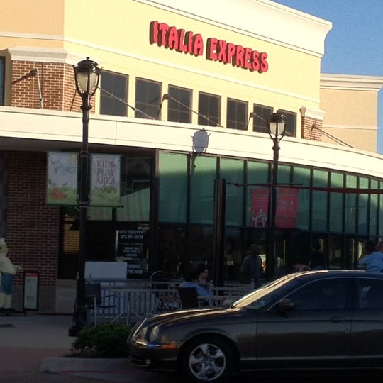 Italia Express - Uptown Village - Cedar Hill Tx