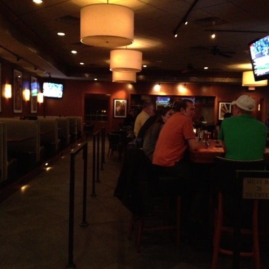 Photo taken at Bar Louie by Helen B. on 4/10/2012