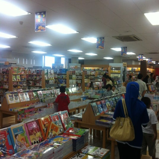  Gramedia  Toko Buku di Yogyakarta 