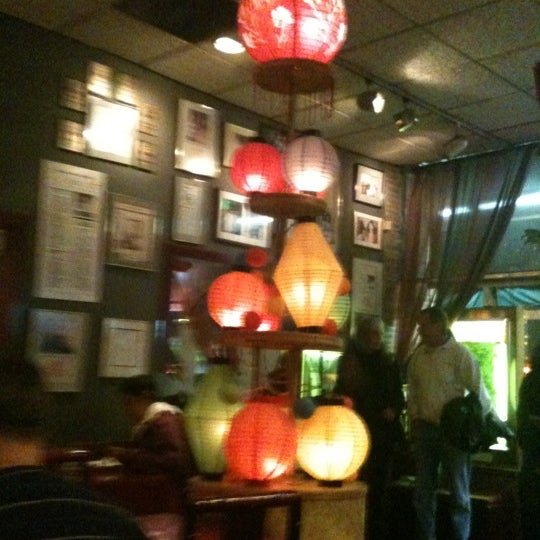 Foto diambil di Taiwan Restaurant oleh Jackie L. pada 11/13/2011