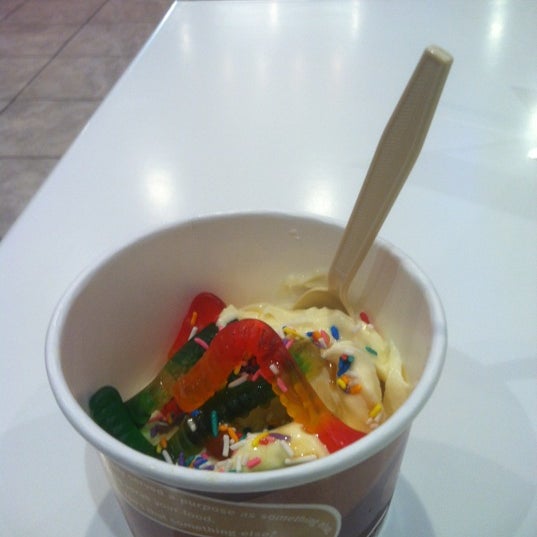 Photo taken at Zainey&#39;s Frozen Yogurt by Jenni L. on 5/1/2012
