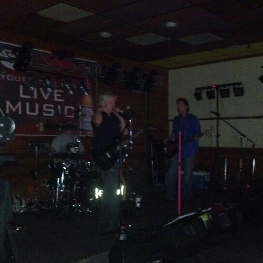 Photo taken at Wings &amp; Ale by Lisa F. on 8/4/2012