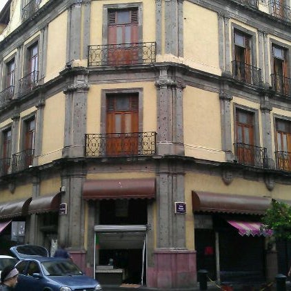 8/28/2011 tarihinde Charoen C.ziyaretçi tarafından Hotel Francés'de çekilen fotoğraf