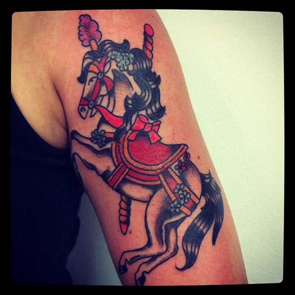 Foto tirada no(a) LTW Tattoo &amp; Piercing por EXOTICO TATTOO BARCELONA em 4/20/2012