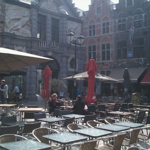 รูปภาพถ่ายที่ Tourist Information Center - Visit Gent โดย Nathalie D. เมื่อ 4/13/2012