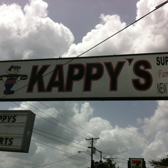 Photo prise au Kappy&#39;s Subs par Gene D. le7/22/2012