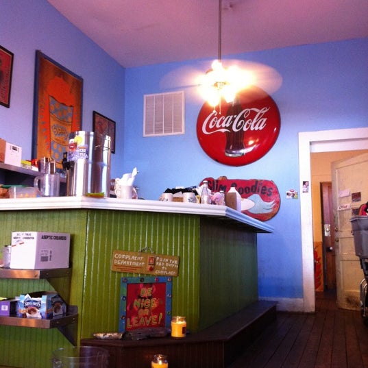 4/20/2012 tarihinde Thomas A.ziyaretçi tarafından Slim Goodies Diner'de çekilen fotoğraf