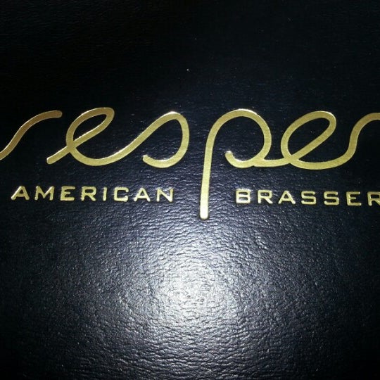 Das Foto wurde bei Vesper American Brasserie von Lynette T. am 7/14/2012 aufgenommen