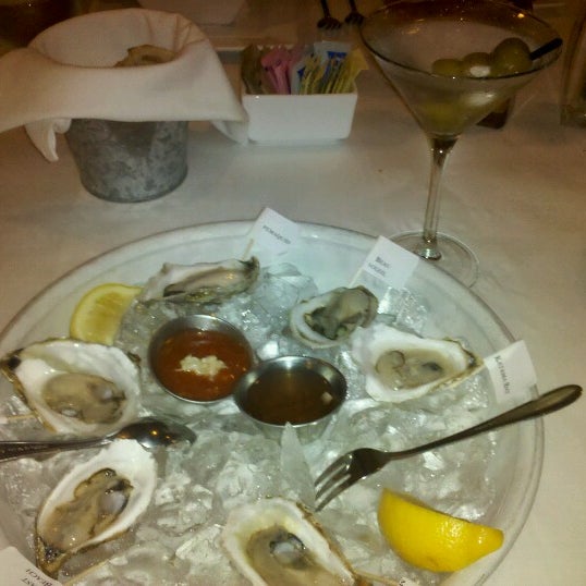 Photo taken at Liv&#39;s Oyster Bar &amp; Restaurant by Pat &quot;Donnie&quot; D. on 7/7/2012