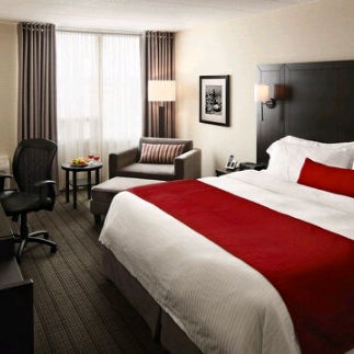 Foto scattata a Delta Hotels by Marriott Sault Ste Marie Waterfront da Stephanie P. il 2/9/2012