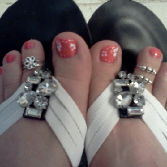Pretty Nails Cosmetics Shop In Cottage Grove