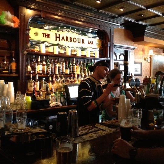 Photo taken at Rí Rá Irish Pub by David A. on 3/17/2012