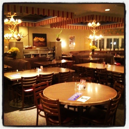 WheatFields Eatery & Bakery American Restaurant in Omaha