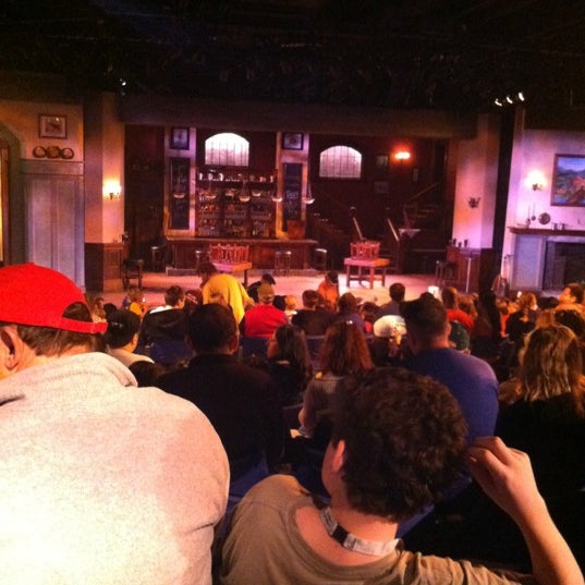 3/31/2012にLindsay J.がAbbey Stone Theatre - Busch Gardensで撮った写真