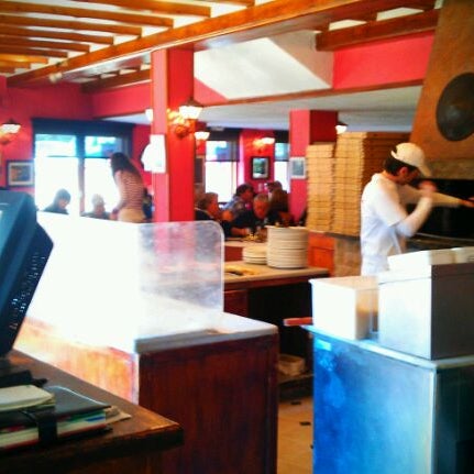 Spiaggia Pizzeria Pizza Place