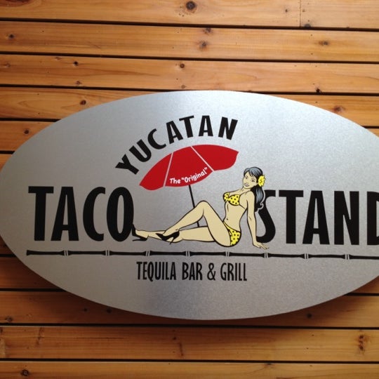 รูปภาพถ่ายที่ Yucatan Taco Stand โดย Nate L. เมื่อ 5/12/2012