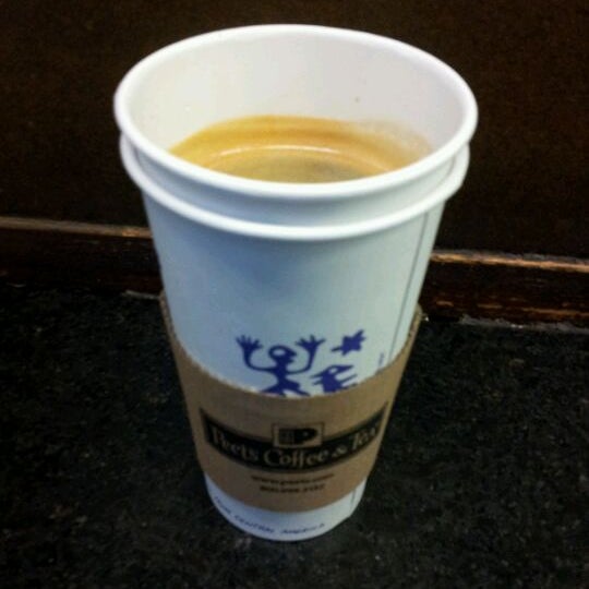 Photo taken at Peet&#39;s Coffee &amp; Tea by Edward B. on 8/3/2012