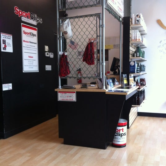 Sport Clips Haircuts of Fort Myers Gulf Coast Town Center 2 tips