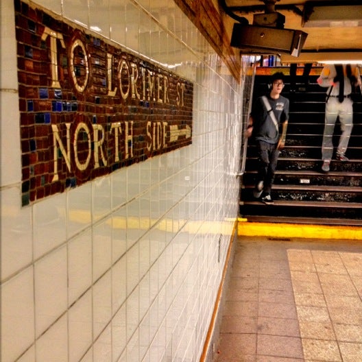 MTA Subway Lorimer St (L) Metro Station in East Williamsburg