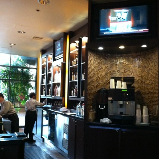 7/26/2011にKyle N.がEmbassy Suites by Hilton Bethesda Washington DCで撮った写真