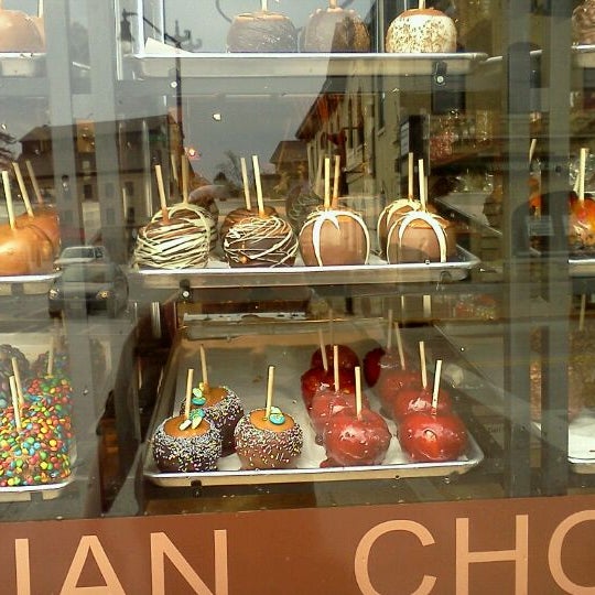 Photo taken at Amy&#39;s Candy Kitchen &amp; Gourmet Caramel Apples by CC M. on 4/3/2012
