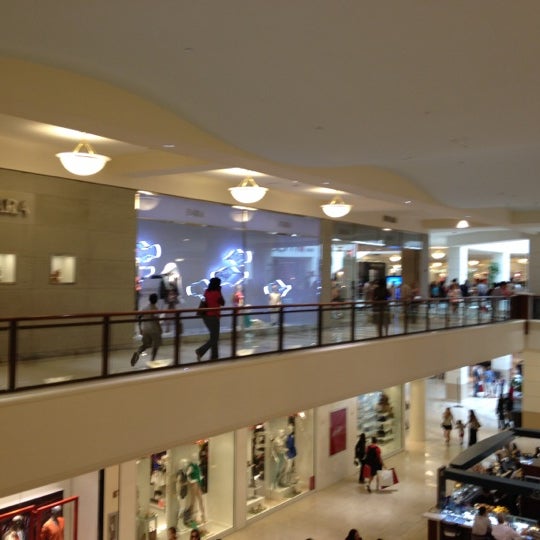 zara en aventura mall