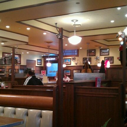 Photo taken at Ruby&#39;s Diner by Jeff B. on 1/2/2012