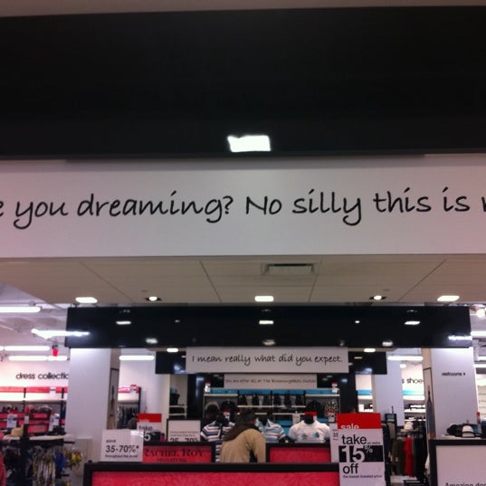 bloomingdale's outlet paramus nj