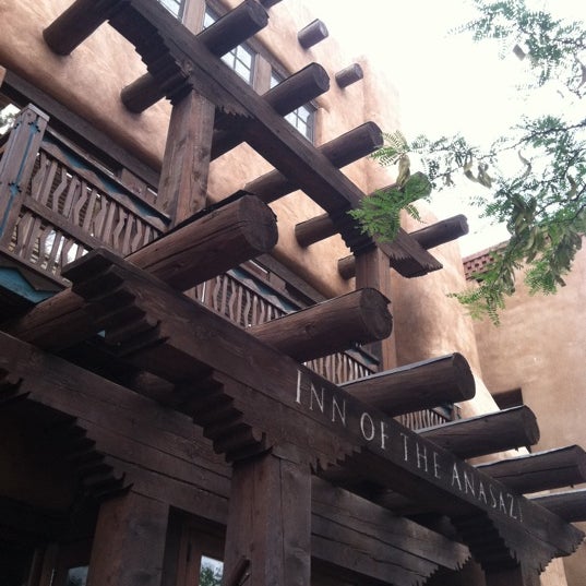 Photo taken at Rosewood Inn of the Anasazi by Co G. on 9/5/2011