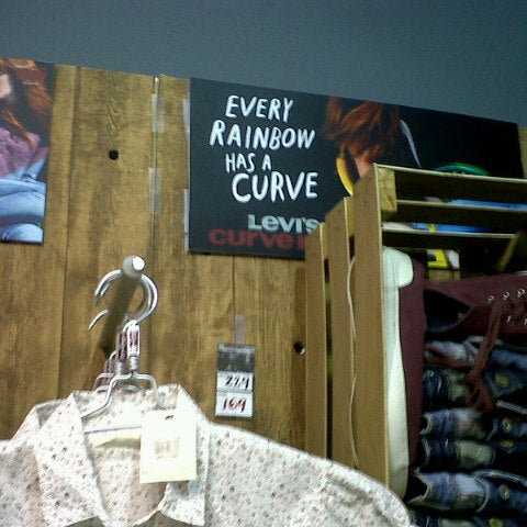 stores that carry levis