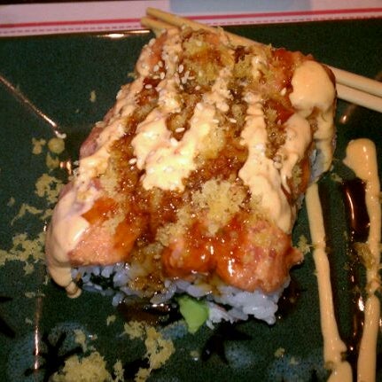 Foto diambil di Yen Sushi &amp; Sake Bar (Century City) oleh David S. pada 5/26/2012