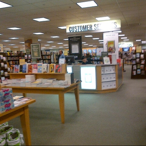 Photos At Barnes Noble Booksellers Ala Moana Kakaako 1450 Ala Moana Blvd Photos At Barnes Noble Booksellers Ala Moana Kakaako 1450 Ala Moana Blvd