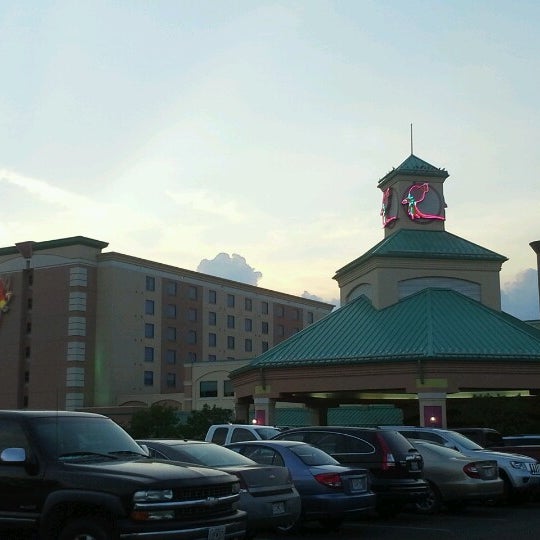 Photo taken at Isle of Capri Casino Hotel Boonville by Jessica R. on 7/1/2012