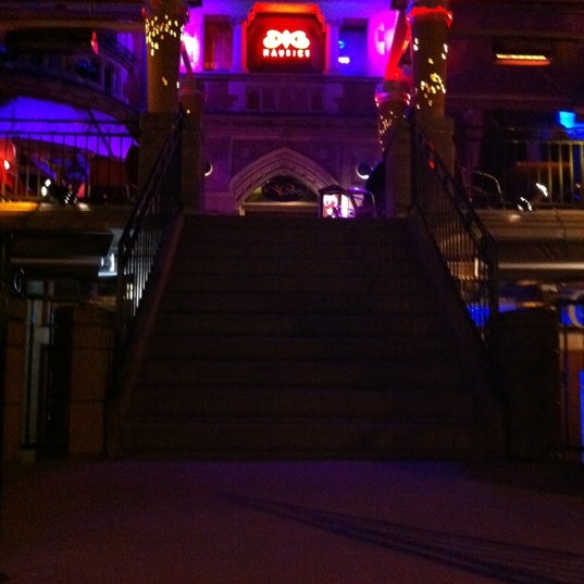 5/13/2011 tarihinde Patricia G.ziyaretçi tarafından Maurice Nightclub'de çekilen fotoğraf