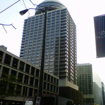 Foto tomada en Ottawa Marriott Hotel  por Lisa B. el 9/13/2011