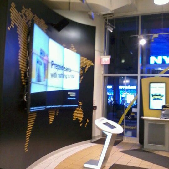 1/30/2012 tarihinde Ricardo J. S.ziyaretçi tarafından Western Union'de çekilen fotoğraf